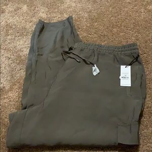 Dex cargo style pants
